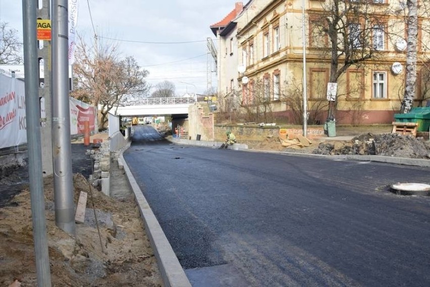 Prace związane z przebudową ulicy Batorego trwały od...