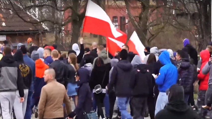 Hip-hopowa grupa z Głogowa nagrała klip o protestach „Polaku dawaj z nami”  