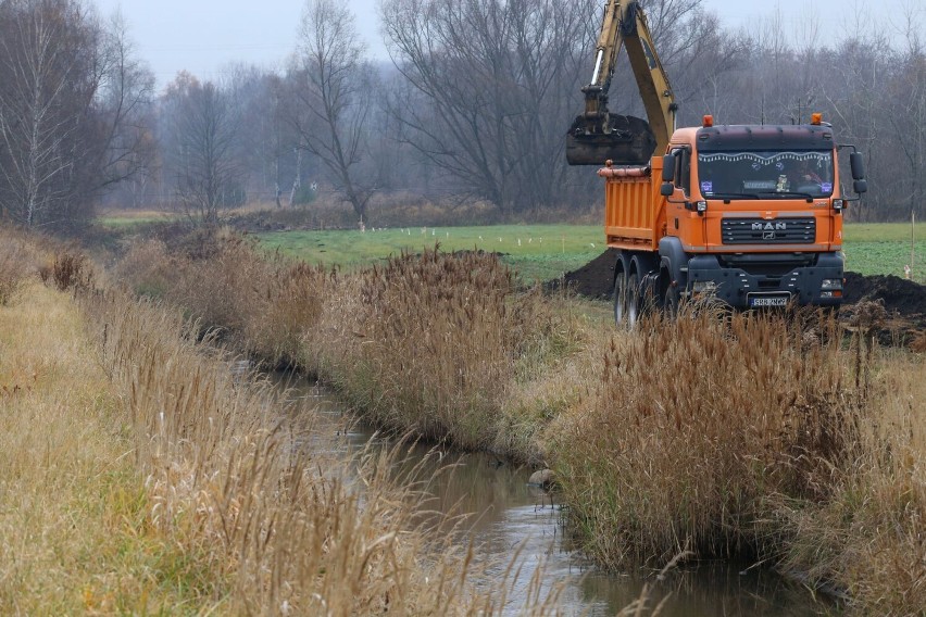 Trwa budowa kolejnego odcinka bulwarów wzdłuż rzeki Nacyny. Kiedy skończą?