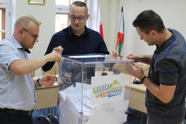 W ubiegłym roku mieszkańcy zgłosili osiem projektów. Wygrał remont boiska treningowego. Prace na stadionie w Lipnie już się zakończyły.