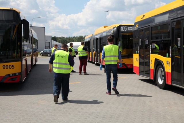 Autobusy Arriva wracają na warszawskie drogi. Kierowcy będą regularnie badani narkotestami