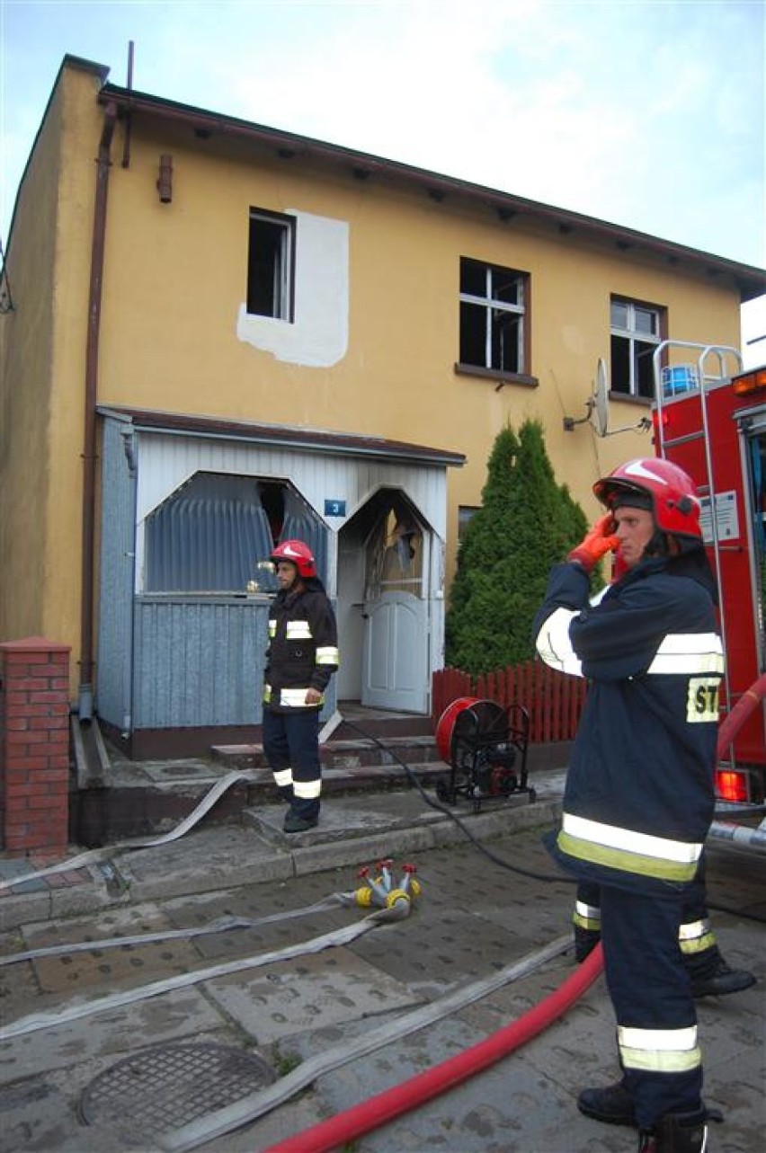 Pożar domu przy ul.Jarzębinowej w Kartuzach
