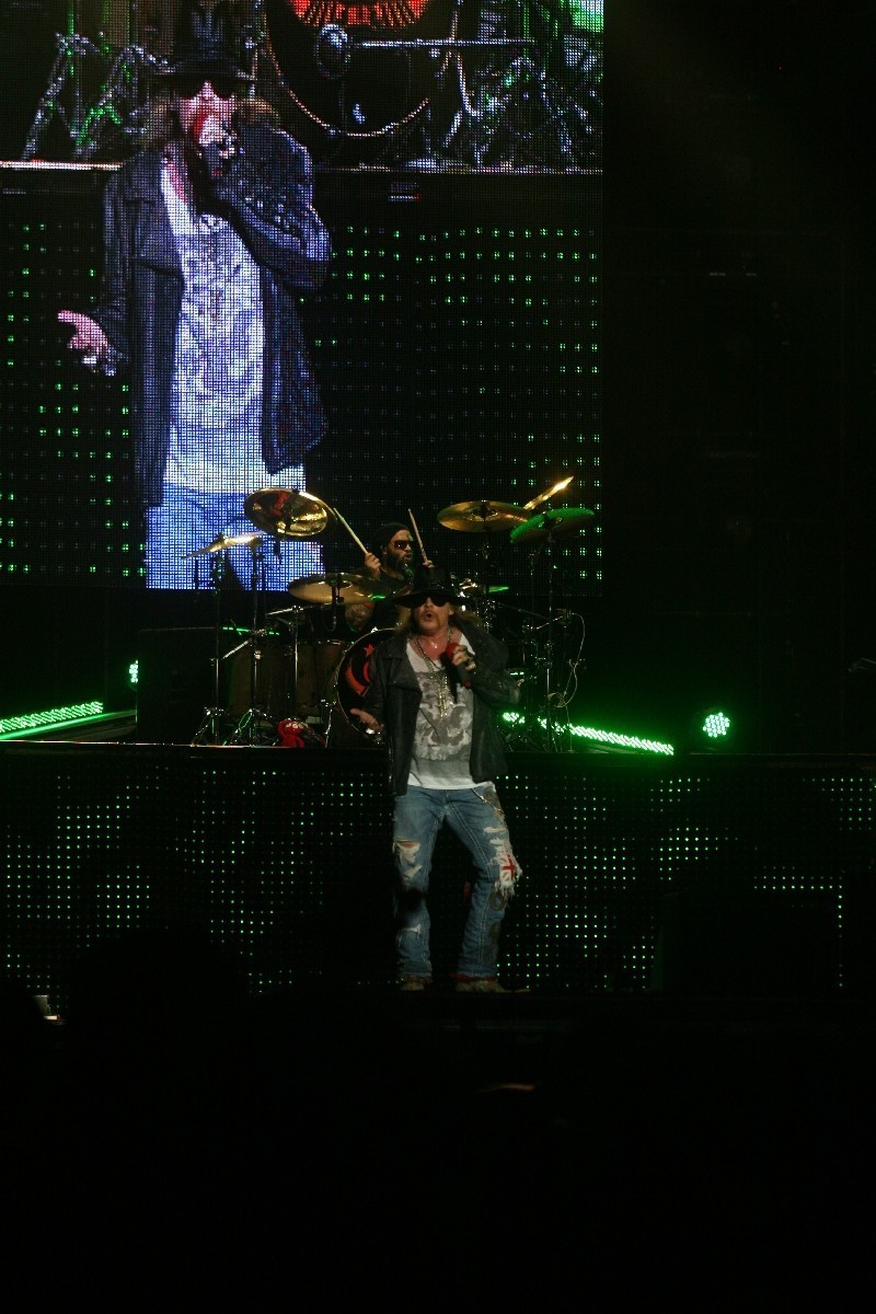 Guns N'Roses w Rybniku: Koncert rozpoczęli prawie 2,5 godziny później