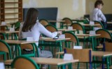 W szkołach rozpoczęły się egzaminy ósmoklasistów. W Kwidzynie podeszło do niego 400 uczniów 