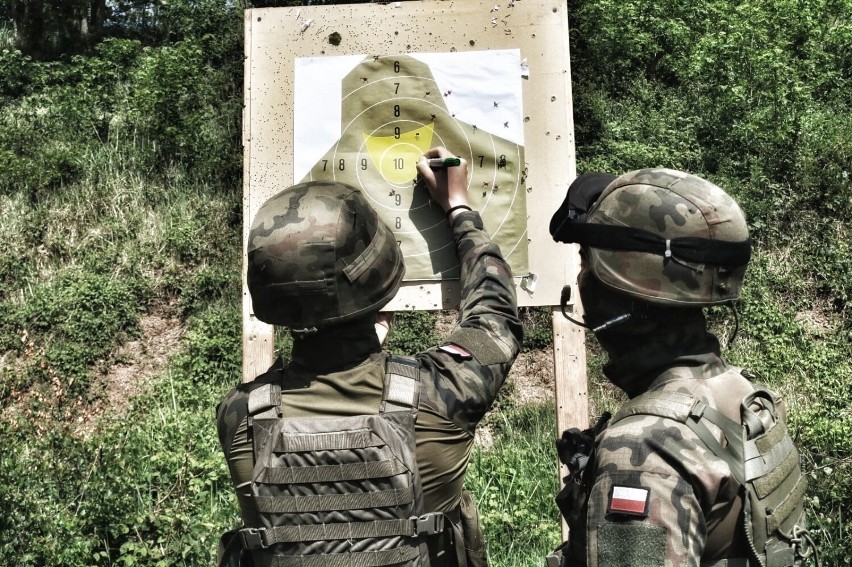 Egzamin zdany na 5! Ponad 100 ochotników złoży w najbliższą sobotę przysięgę wojskową w Lesznie  