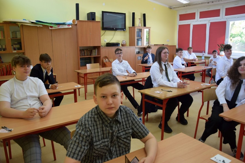 W Zduńskiej Woli do egzaminu ósmoklasisty przystąpiło  541...