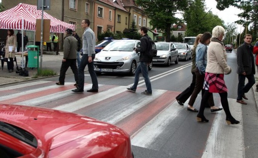 Mieszkańcy wyszli na ulicę w proteście przeciw tranzytowi...