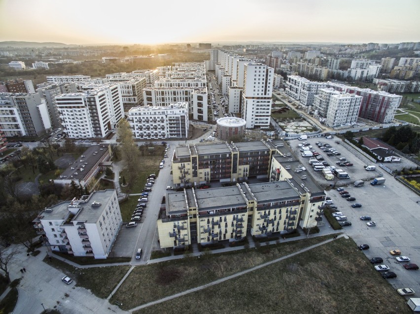 Osiedle powstało obok obok pasa startowego dawnego lotniska...