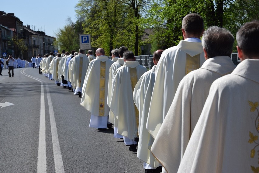 W diecezji tarnowskiej zmieniają się proboszczowie. Ordynariusz wręczył kapłanom nominacje na parafie [LISTA, 06.2020]
