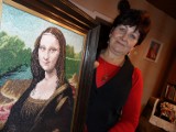 Sołtys Bluszczowa ma w domu Mona Lisę... haftowaną