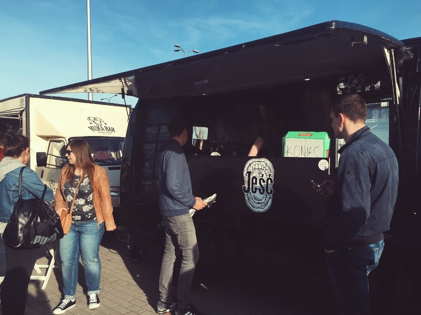 Festiwal Food Trucków pod Amber Expo [ZDJĘCIA, WIDEO]