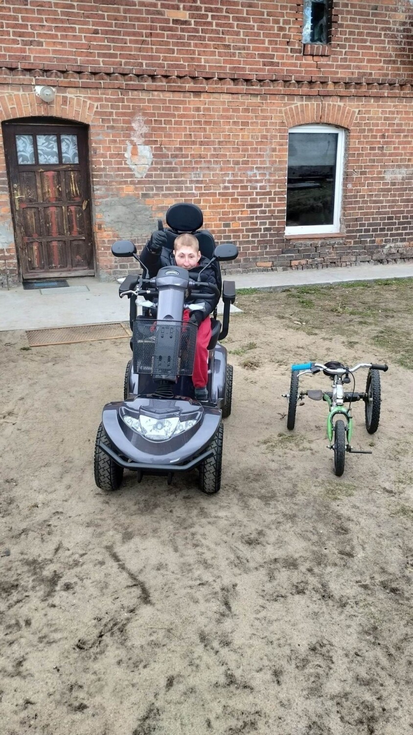 Igor Grebin z Łubiany marzył o skuterze inwalidzkim. Dzięki...