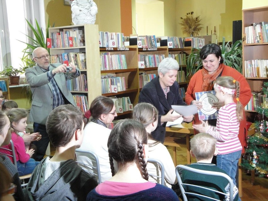 Biblioteka publiczna w Śremie nagrodziła najaktywniejszych Czytelników [ZDJĘCIA]