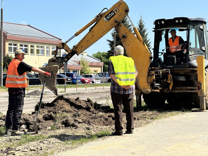 We wtorek, 30 maja, na zamknięty odcinek weszli drogowcy