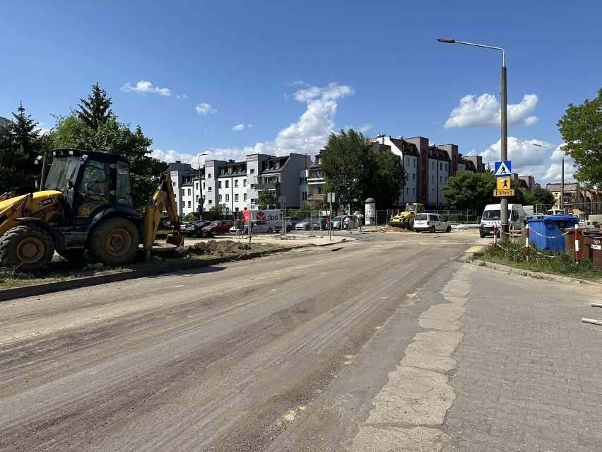 Najpierw wykonana zostanie sieć kanalizacji deszczowej,...