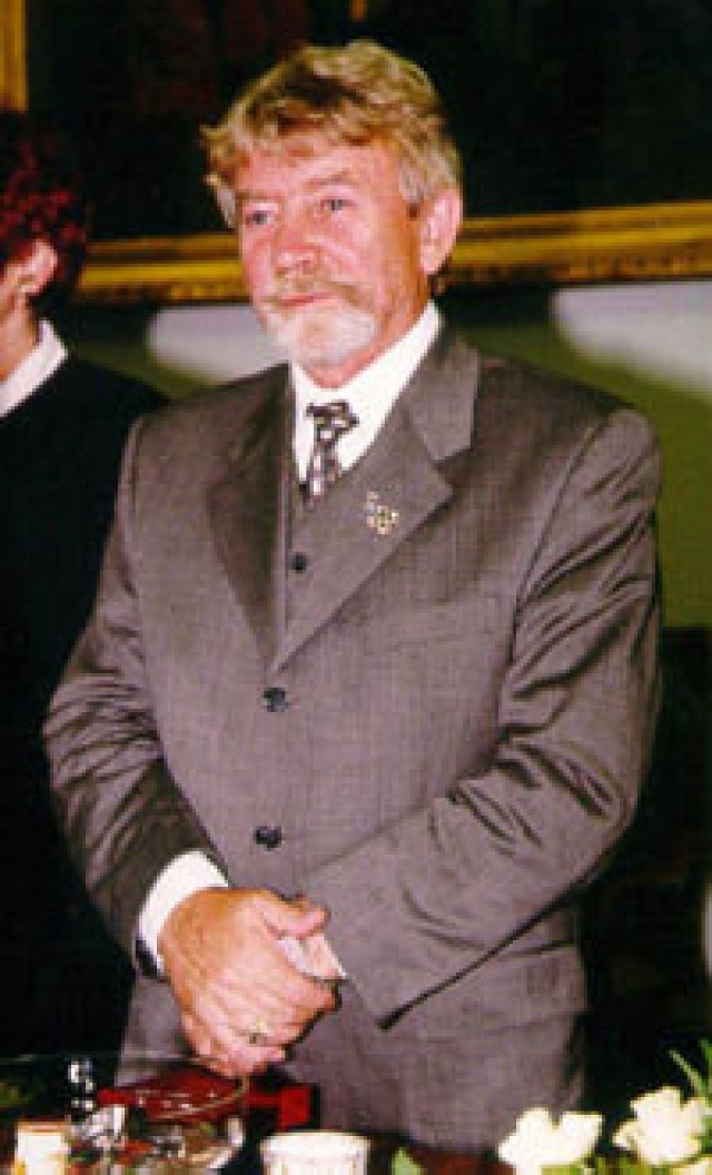 Ryszard Kukliński; http://pl.wikipedia.org/wiki/Ryszard_Kukliński