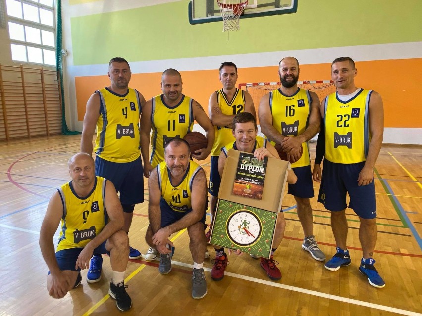 Rozgrywki Lubuskiego Nurtu Basketu Amatorskiego sprawiają...