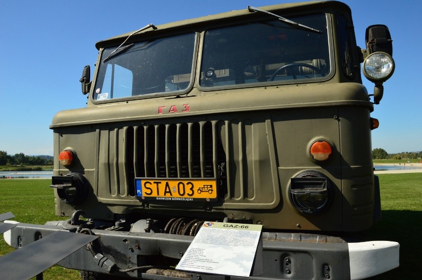 Kuter Port Nieznanowice prezentuje pojazdy militarne i zaprasza na... przejażdżki! Wiele atrakcji oraz akcja charytatywna 13.09