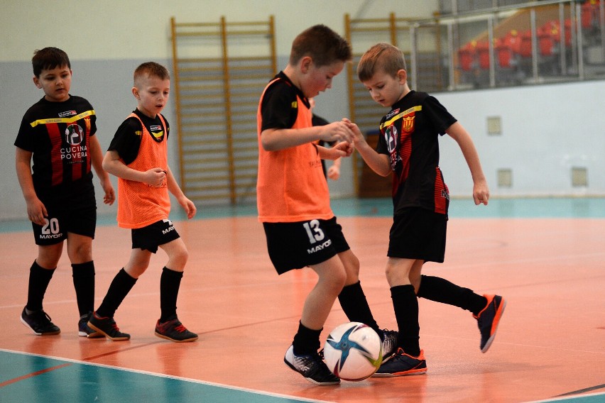 Turniej piłkarskiej zabawy dla najmłodszych o puchar burmistrza Jasła [ZDJĘCIA]