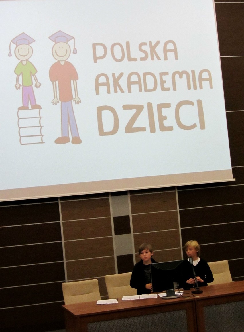 Polska Akademia Dzieci w Poznaniu: Mali Medycy zainaugurowali rok [ZDJĘCIA]