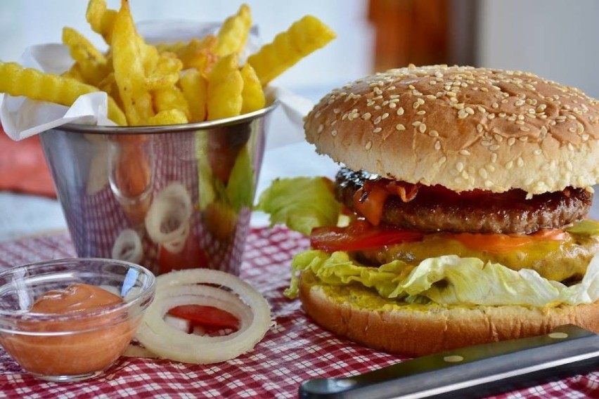 Warka Piwiarnia
w menu amerykańskie burgery, kanapki
Adres:...