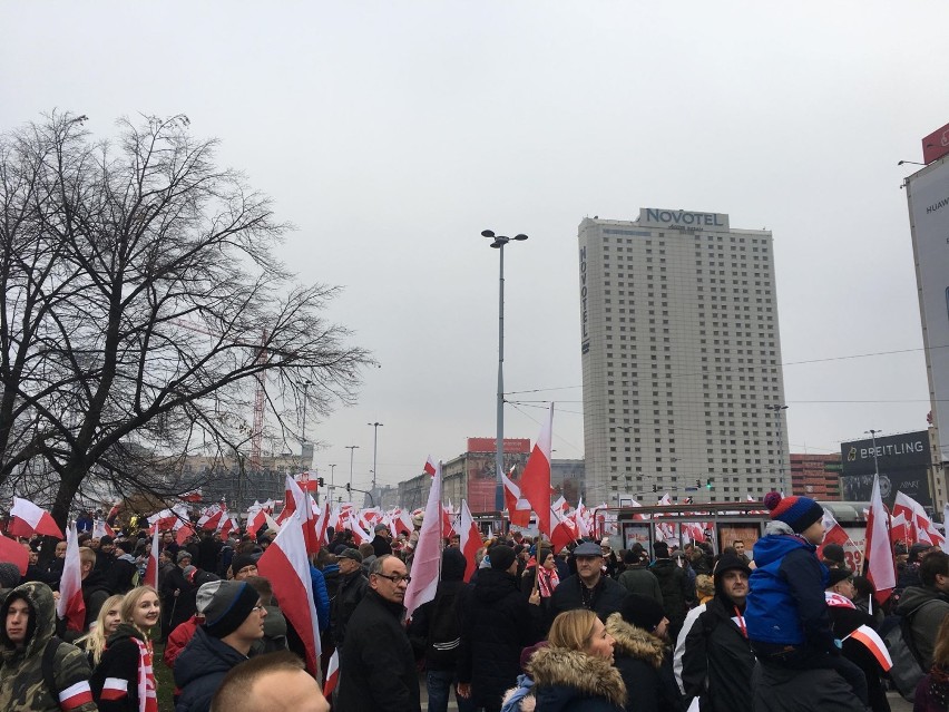 Marsz Prezydencki 11 listopada 2018 Warszawa. Znamy trasę i godzinę rozpoczęcia biało-czerwonego Marszu Niepodległości 