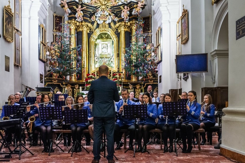 Noworoczny koncert odbył się w niedzielę w tuchowskiej...