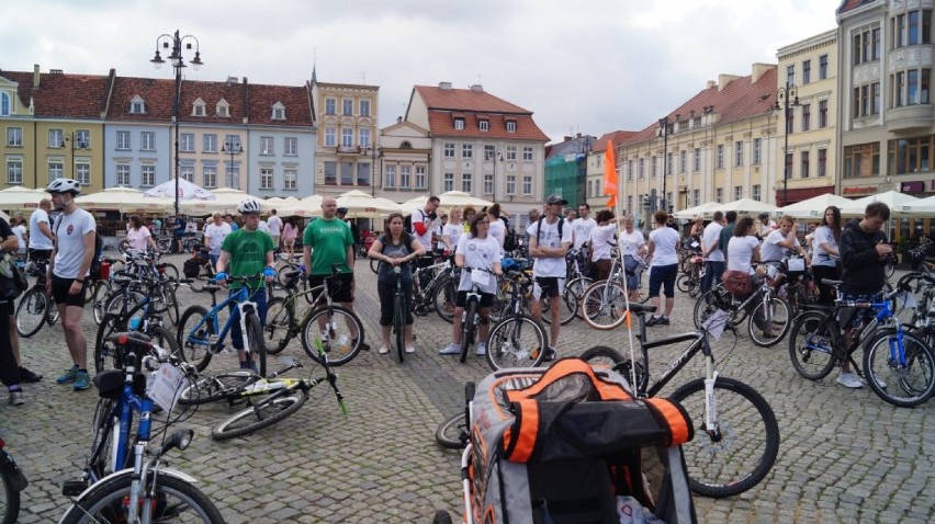 Bydgoskie Święto Cykliczne. Wystartował rodzinny rajd do Ostromecka [zdjęcia, wideo] 