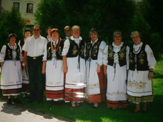 Panie z zespołu „Wesołe gospodynie” same wykonały stroje