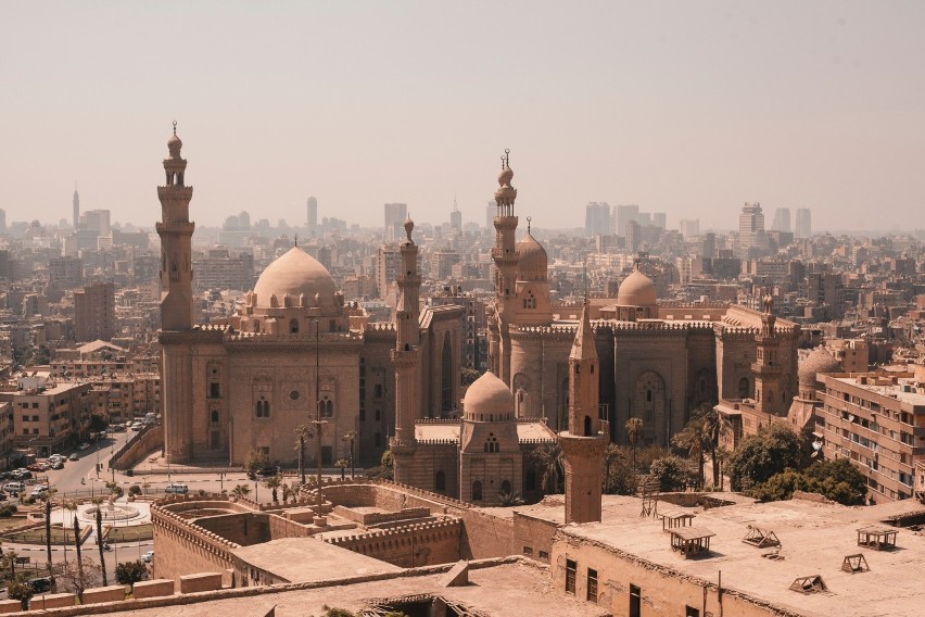 Kair to największe miasto Afryki. Mieszka to prawie 10 mln...