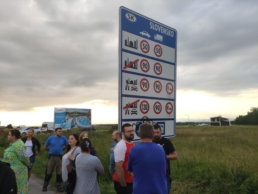 Protest Słowaków na przejściu granicznych w Suchej Horze