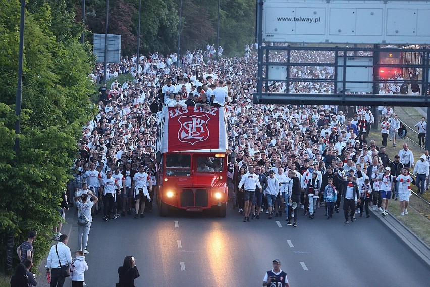 Feta piłkarzy i fanów ŁKS Łódź