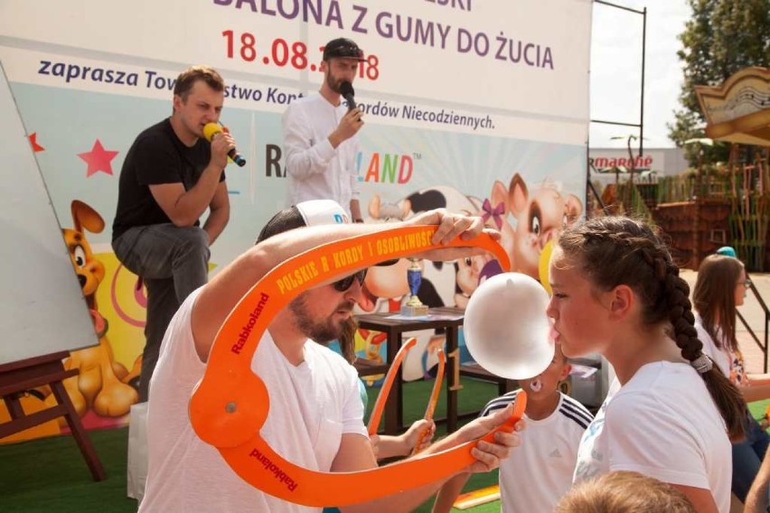 Rabka-Zdrój. Mistrzostwa Polski w Dmuchaniu Balona z Gumy do Żucia