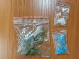 Policjanci z Bochni zatrzymali w weekend trzy osoby posiadające narkotyki: marihuanę, ecstasy i mefedron