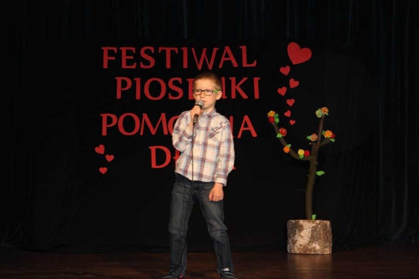 Festiwal Piosenki „Pomocna Dłoń”