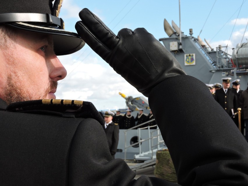 Polska bandera zawisła na H-11 Bolko. To pierwszym z serii sześciu nowych holowników budowanych dla MW RP