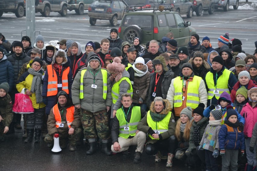 Raciborska Włóczęga z SRC4x4 rozpoczęta! Na trasie blisko 160 załóg - ZDJĘCIA