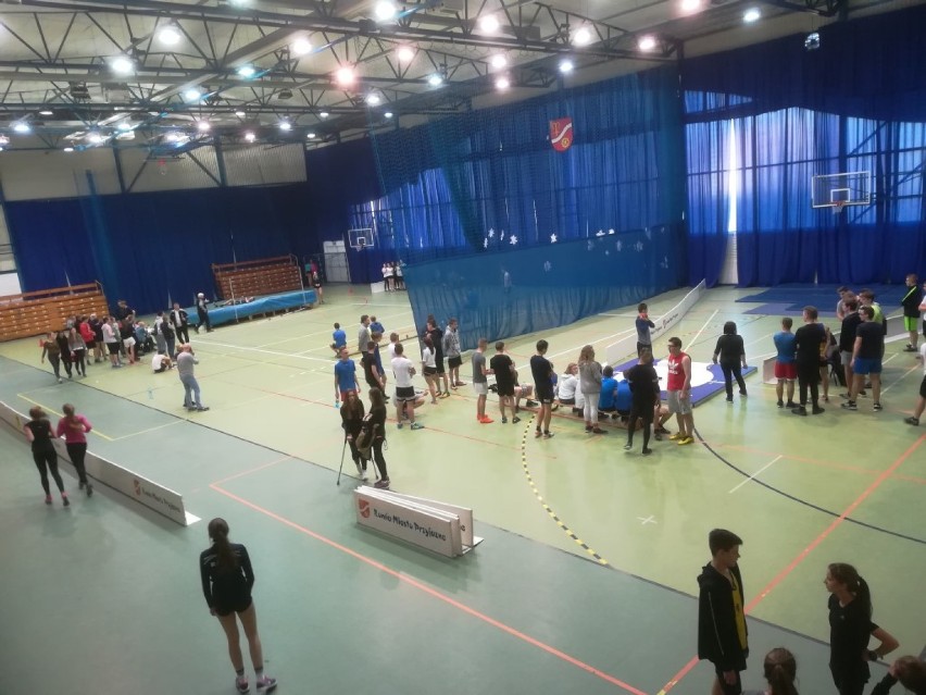 Powiatowe Igrzyska Młodzieży Szkolnej w Halową Lekkoatletykę w Rumi