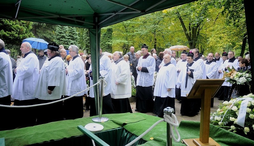 Gdańsk: Pogrzeb tragicznie zmarłego ks. Witolda Strykowskiego - proboszcza z Letnicy [ZDJĘCIA]