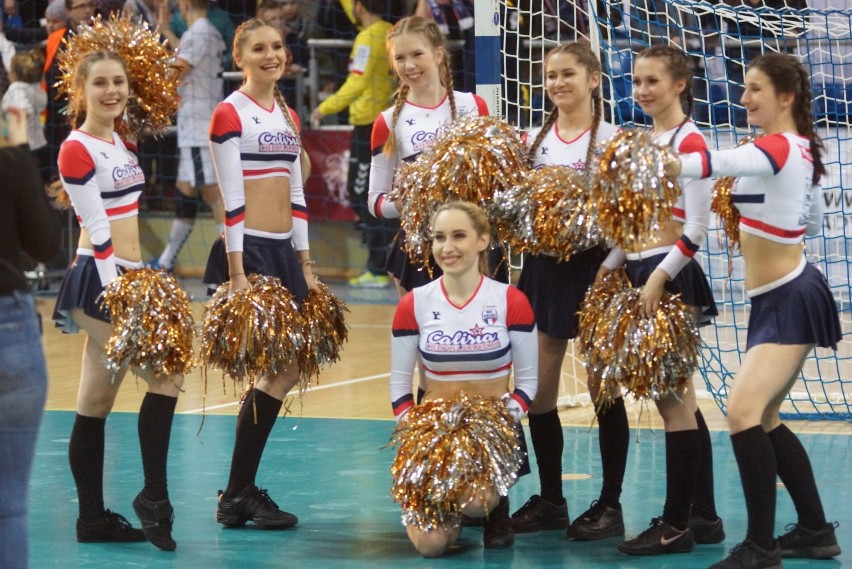 Calisia Cheerleaders podczas meczu Energa MKS Kalisz -...
