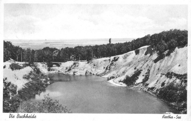 Herthasee, czyli obecne pokopalniane jezioro Szmaragdowe. Powstało wskutek zalania kopalni kredy w lipcu 1925 roku.