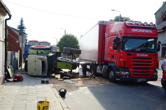 Wypadek w Dobrzycy: Zderzenie ciężarówki z ciągnikiem