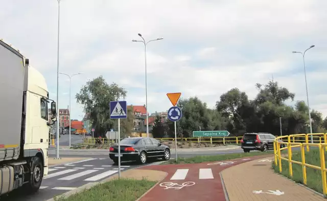 Obwodnica czynna od 4 września, znaków na Bydgoszcz czy Szczecin jak nie było, tak nie ma