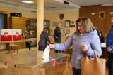 Druga tura wyborów samorządowych. Mieszkańcy wybierają burmistrza Kartuz oraz wójtów Stężycy i Sierakowic