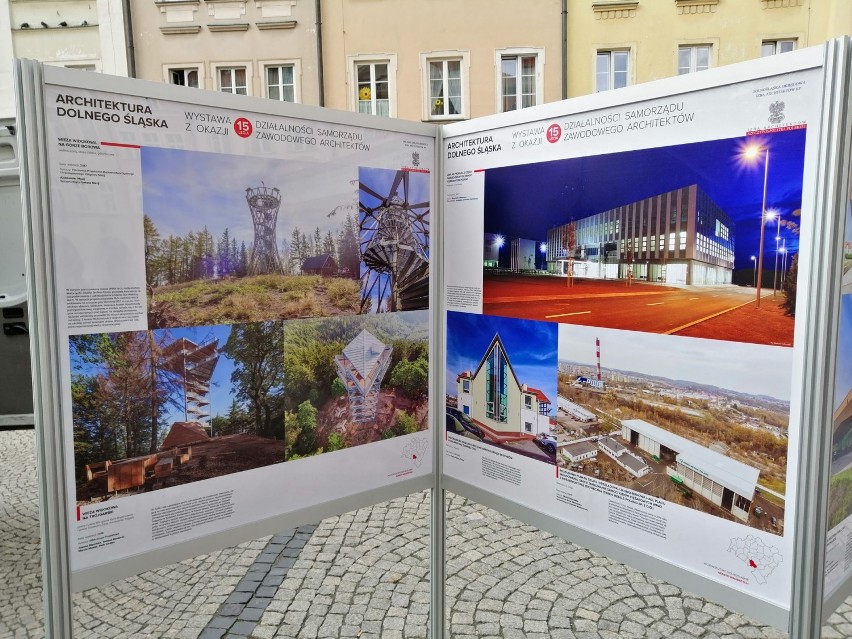 "Architektura Dolnego Śląska"- zobacz wystawę na Placu Ratuszowym w Jeleniej Górze