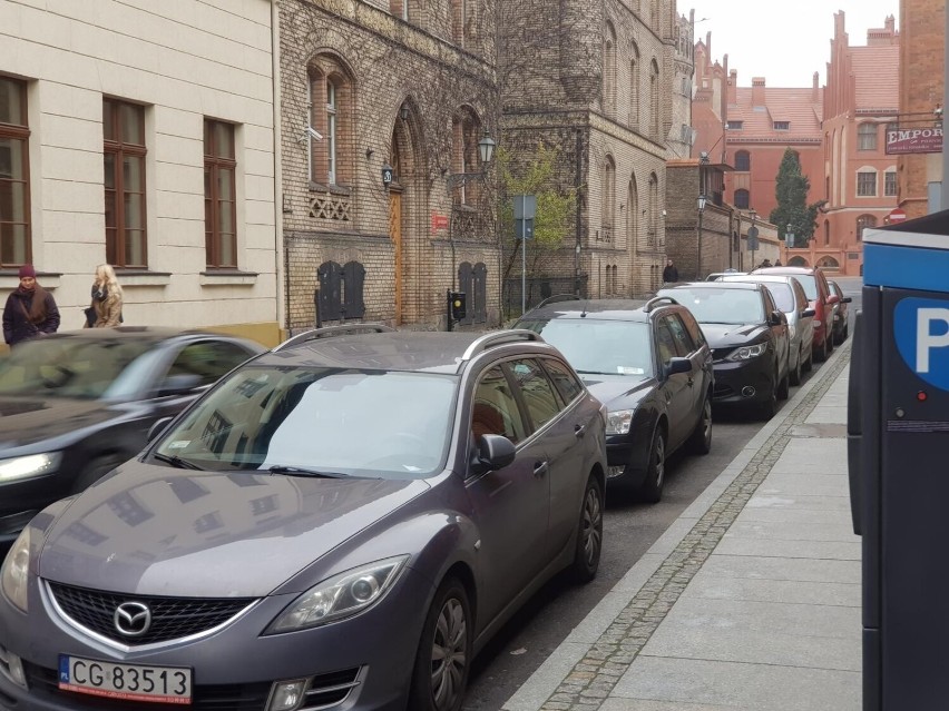 Parking przy Dworcu Miasto