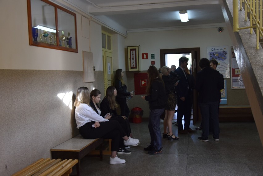 Maturzyści skierniewickiej „Budowlanki” zdawali egzamin z angielskiego