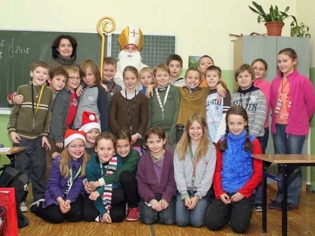 Wizyta Mikołajów w Szkole Podstawowej 83