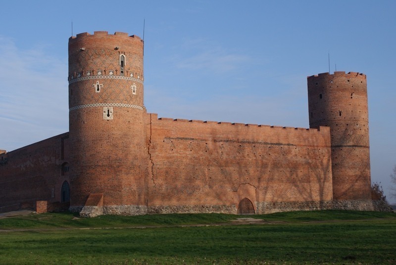 Niecałe 100 kilometrów od Warszawy znajduje się Zamek...