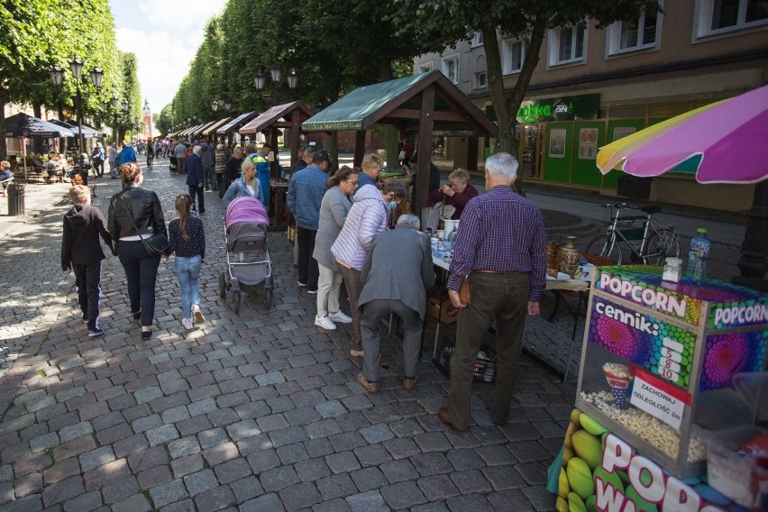 Letni Jarmark na ul. Nowobramskiej w Słupsku